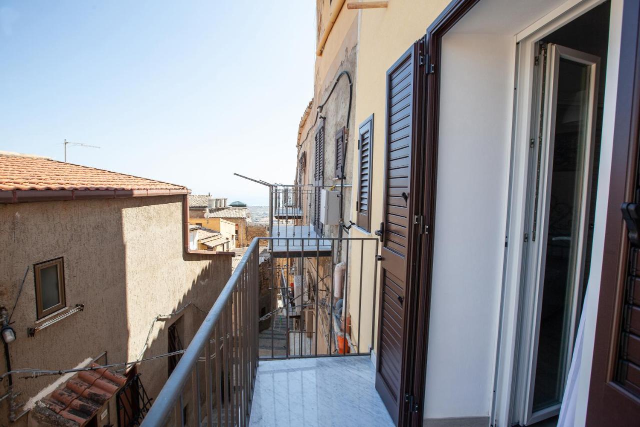 La Casa Di Vittoria Apartment Agrigento Bagian luar foto