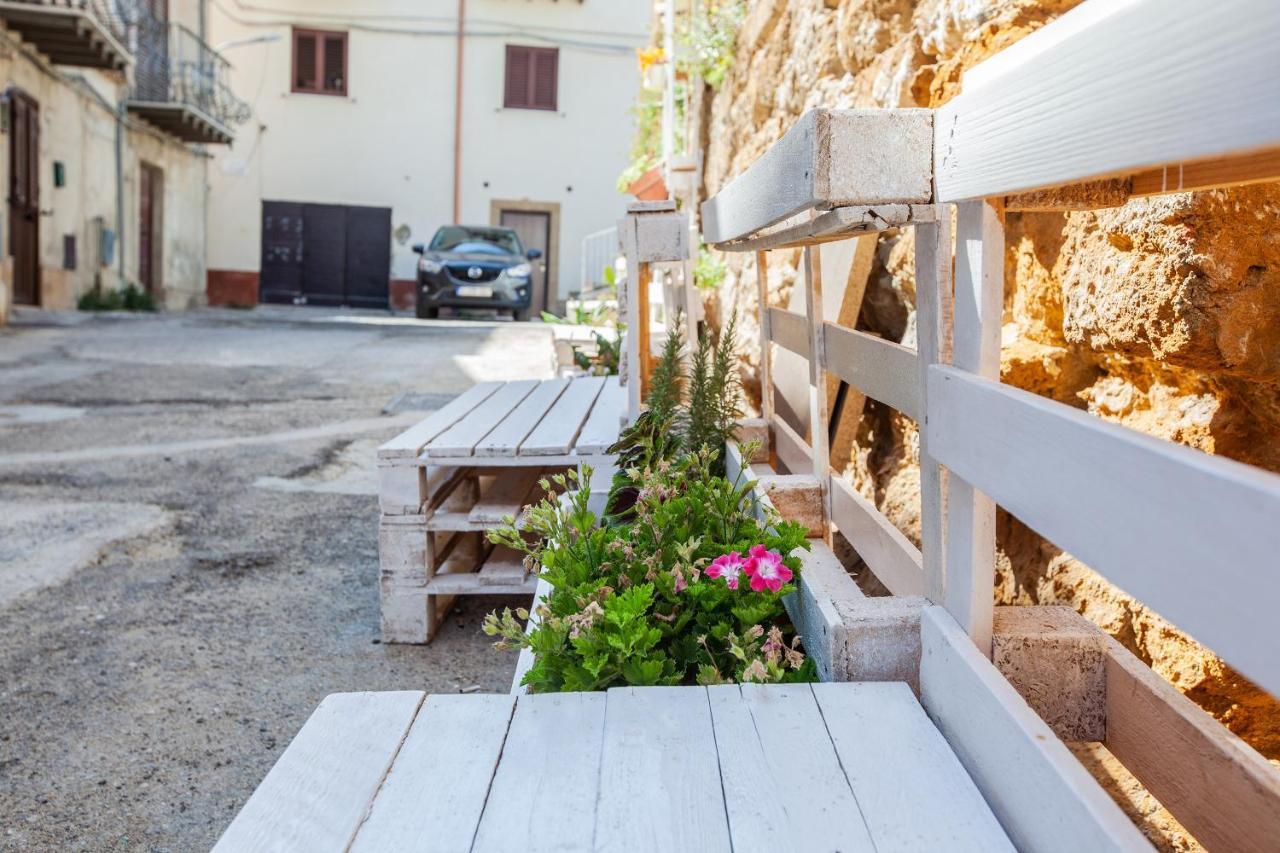 La Casa Di Vittoria Apartment Agrigento Bagian luar foto